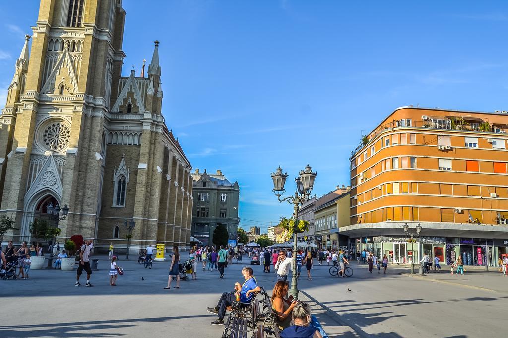 Modena Apartments Újvidék Szoba fotó