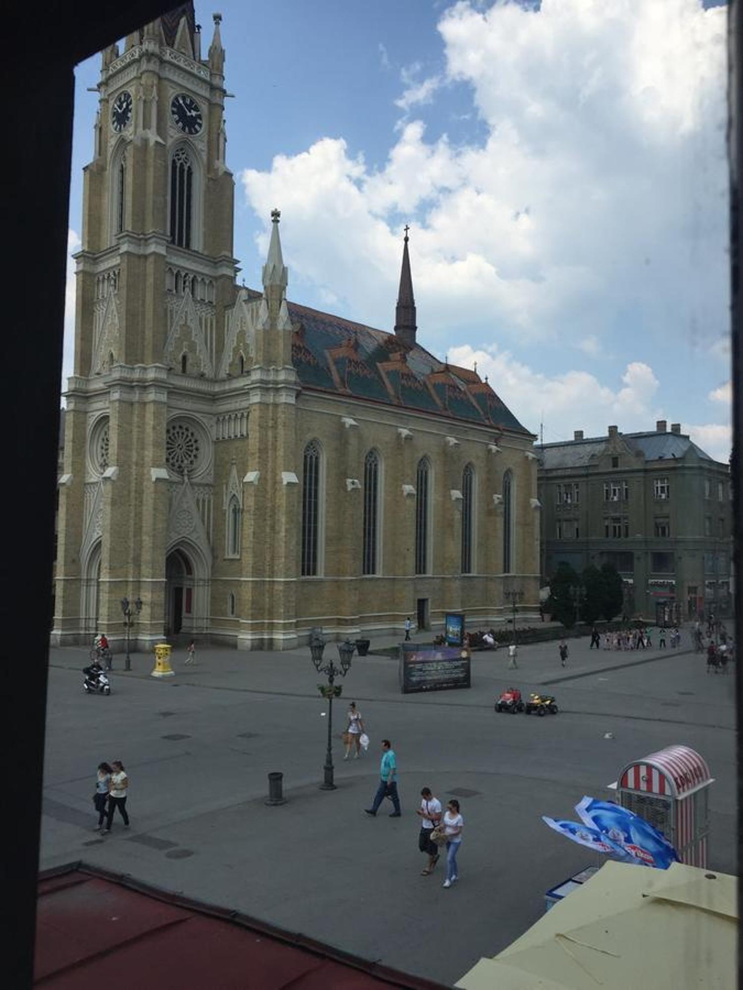 Modena Apartments Újvidék Kültér fotó